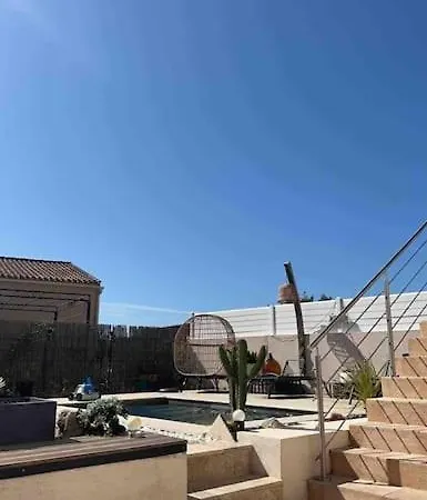 Studio De 29 M2 En Rdc Dans Bastide Avec Piscine Six-Fours-les-Plages
