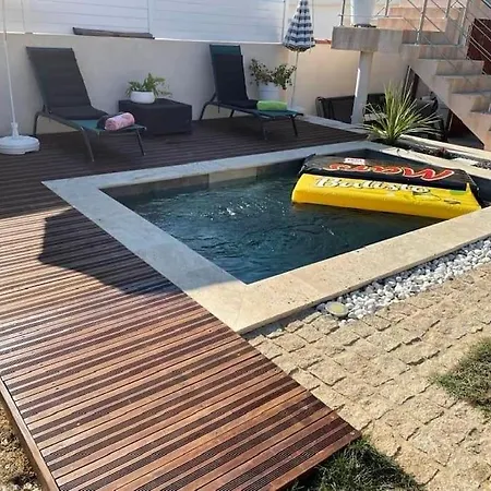 Studio De 29 M2 En Rdc Dans Bastide Avec Piscine Six-Fours-les-Plages
